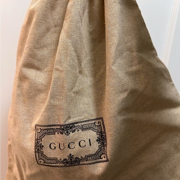 Gucci Black Cap with Red and Green Stripe